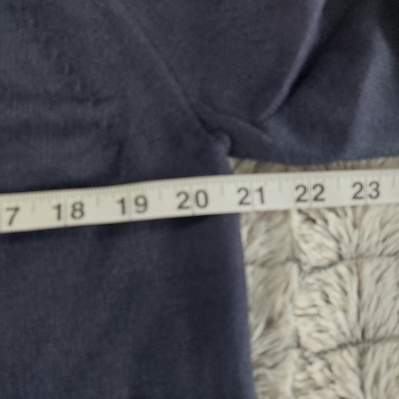 Nwt navy mock-neck sweater large - Picture 2 of 5